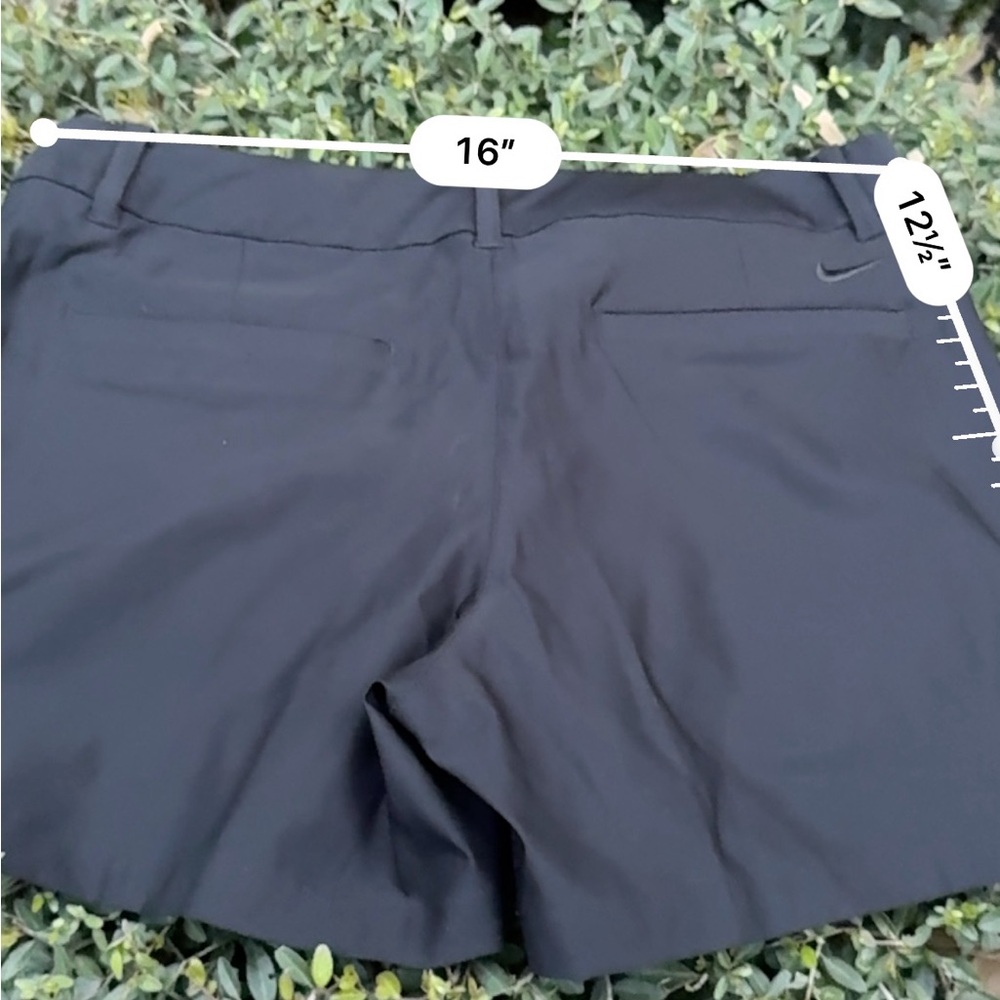 Nike Women's Black golf Shorts - Picture 6 of 7